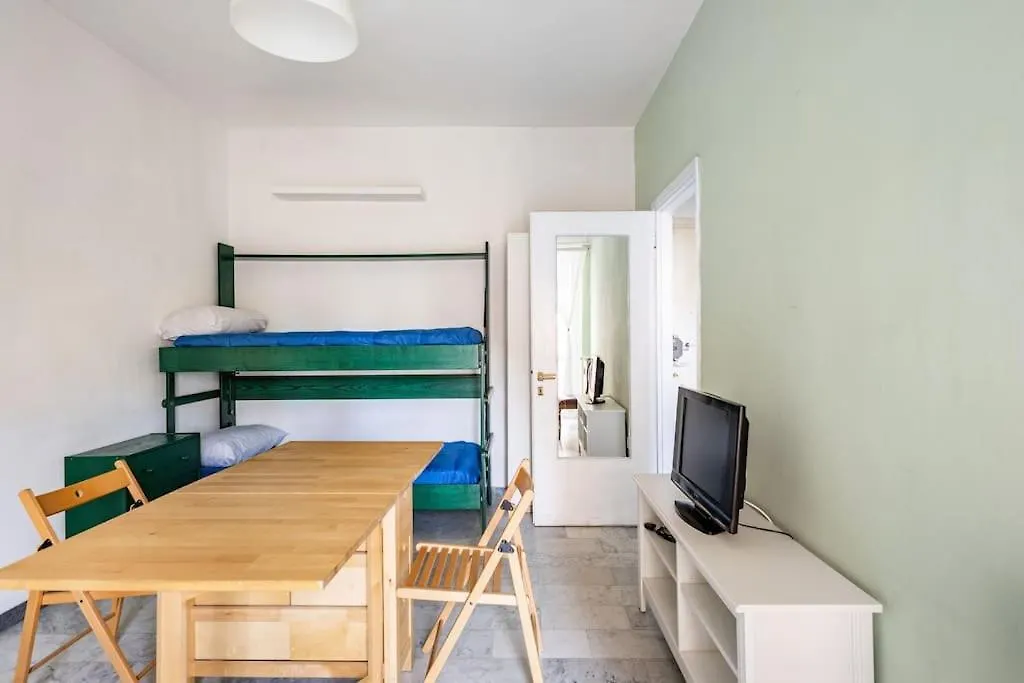 5 Minuti Dai Navigli - Wifi Gratis - Monolocale Ben Servito Milan