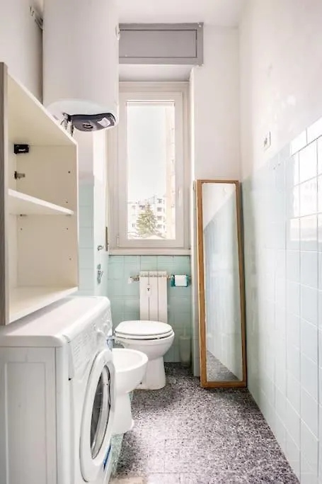 5 Minuti Dai Navigli - Wifi Gratis - Monolocale Ben Servito Milan 0*,