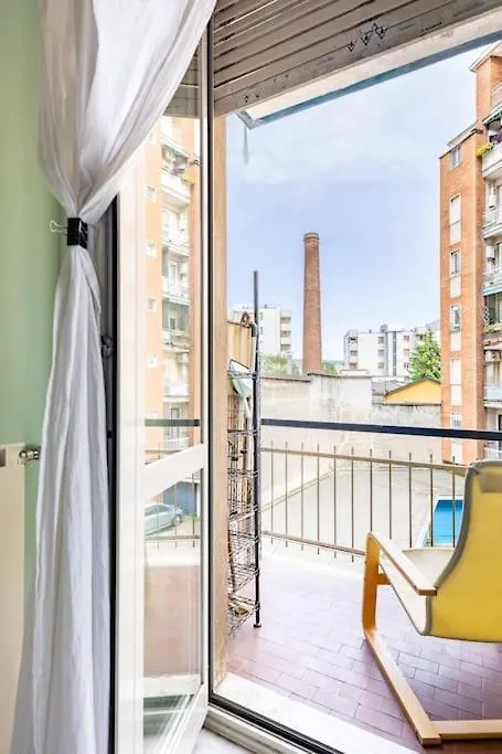 5 Minuti Dai Navigli - Wifi Gratis - Monolocale Ben Servito Milan
