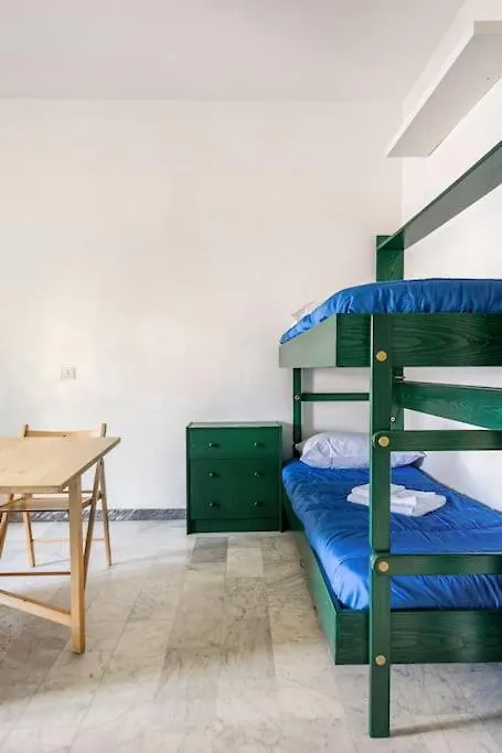 5 Minuti Dai Navigli - Wifi Gratis - Monolocale Ben Servito Milán 0*,  Italia